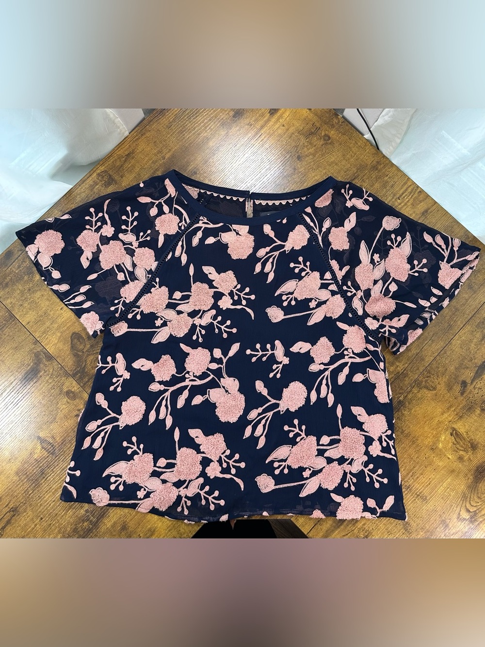 Maeve by Anthropologie Franca Textured Floral Blouse, Navy and Pale Pink, Medium - Picture 7 of 16